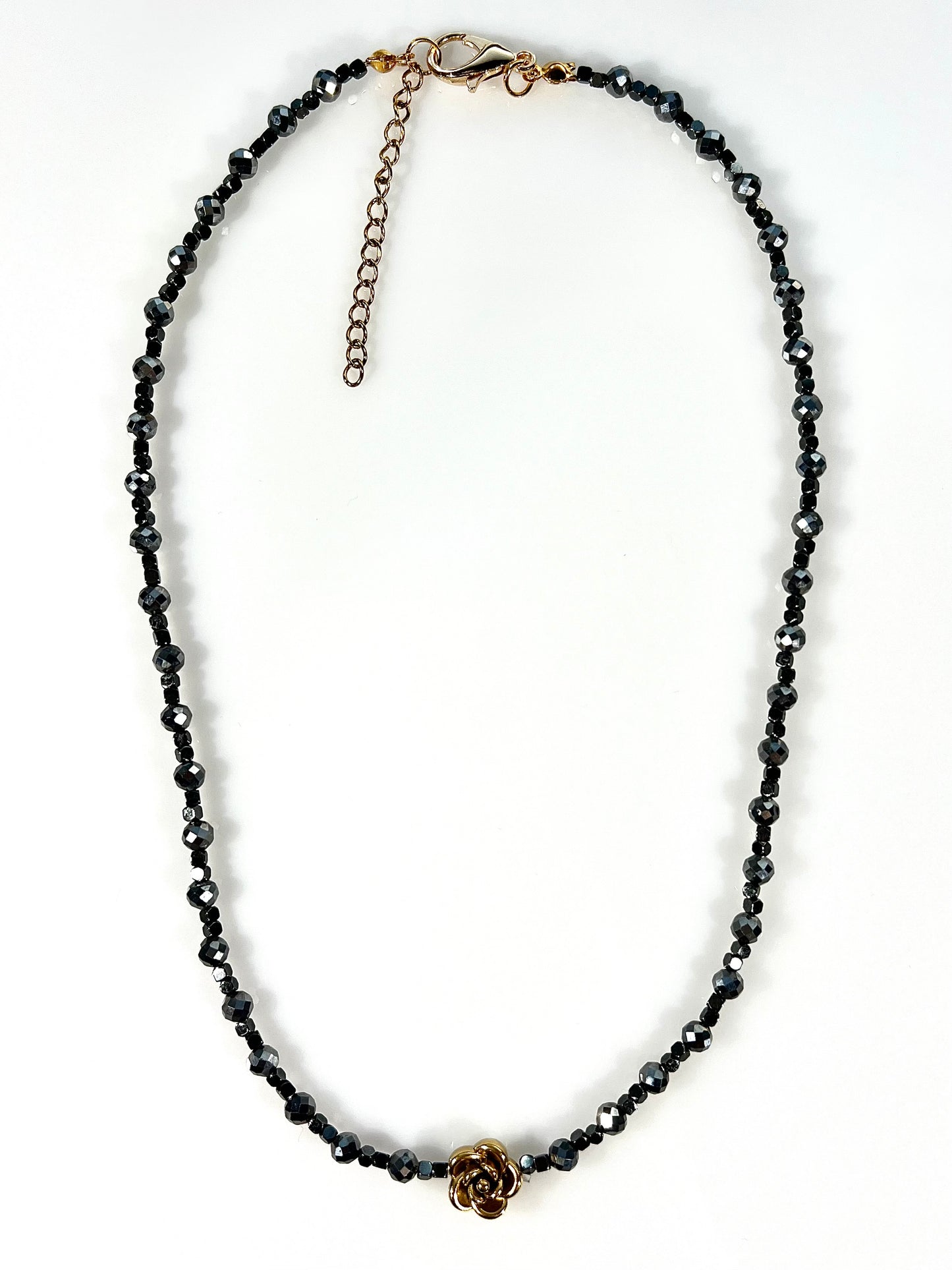 Collar Flor en hematites
