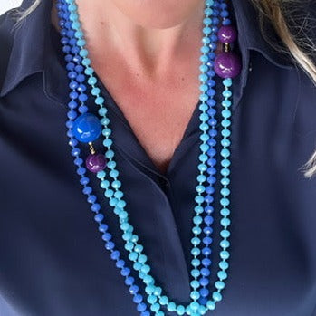 Collar largo azul Royal y Capri
