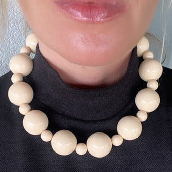 Collar ivory