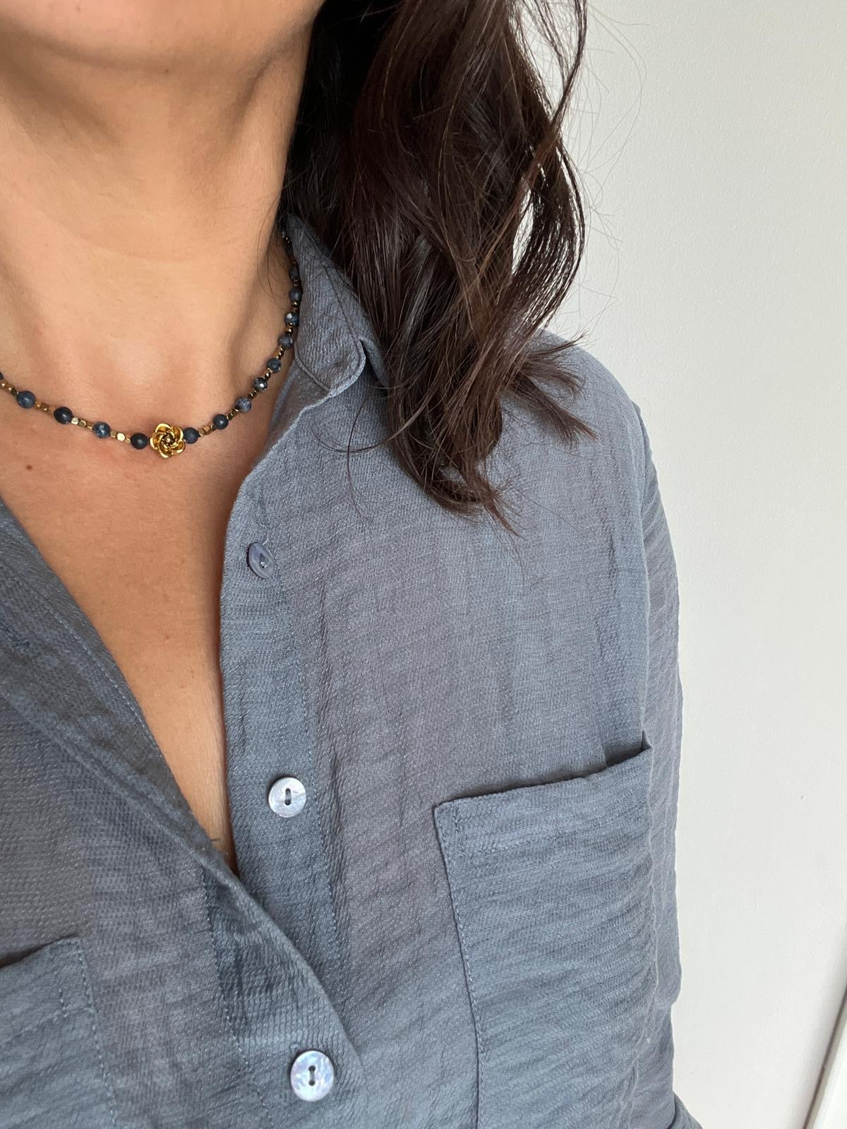 Collar Flor en hematites bicolor
