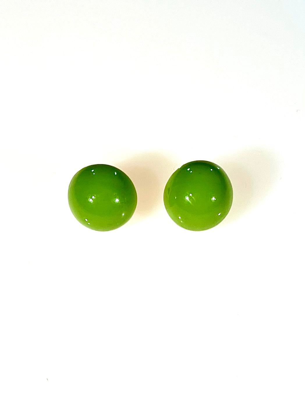Pendientes media esfera verdes