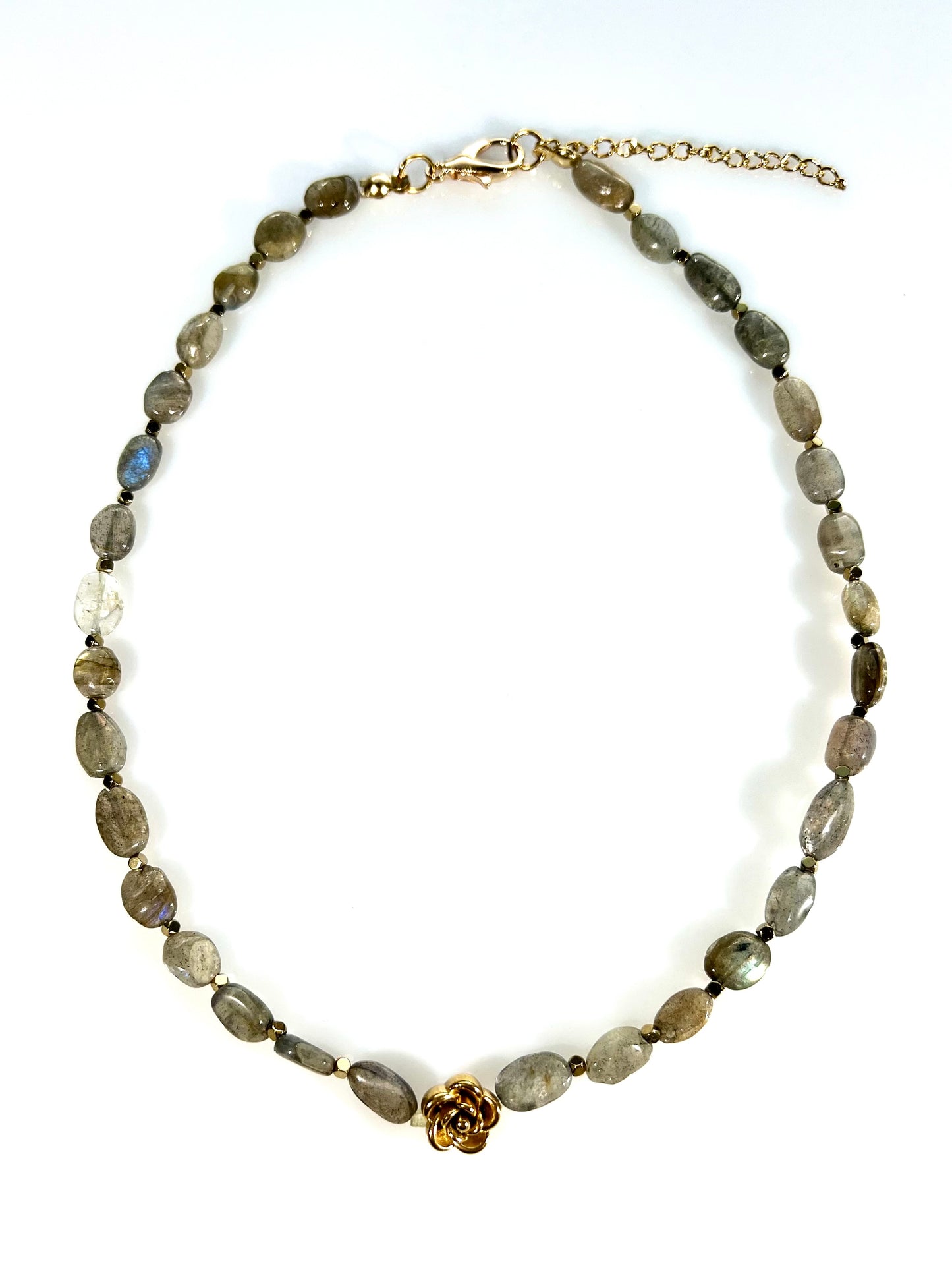 Collar Flor en labradorita y hematites