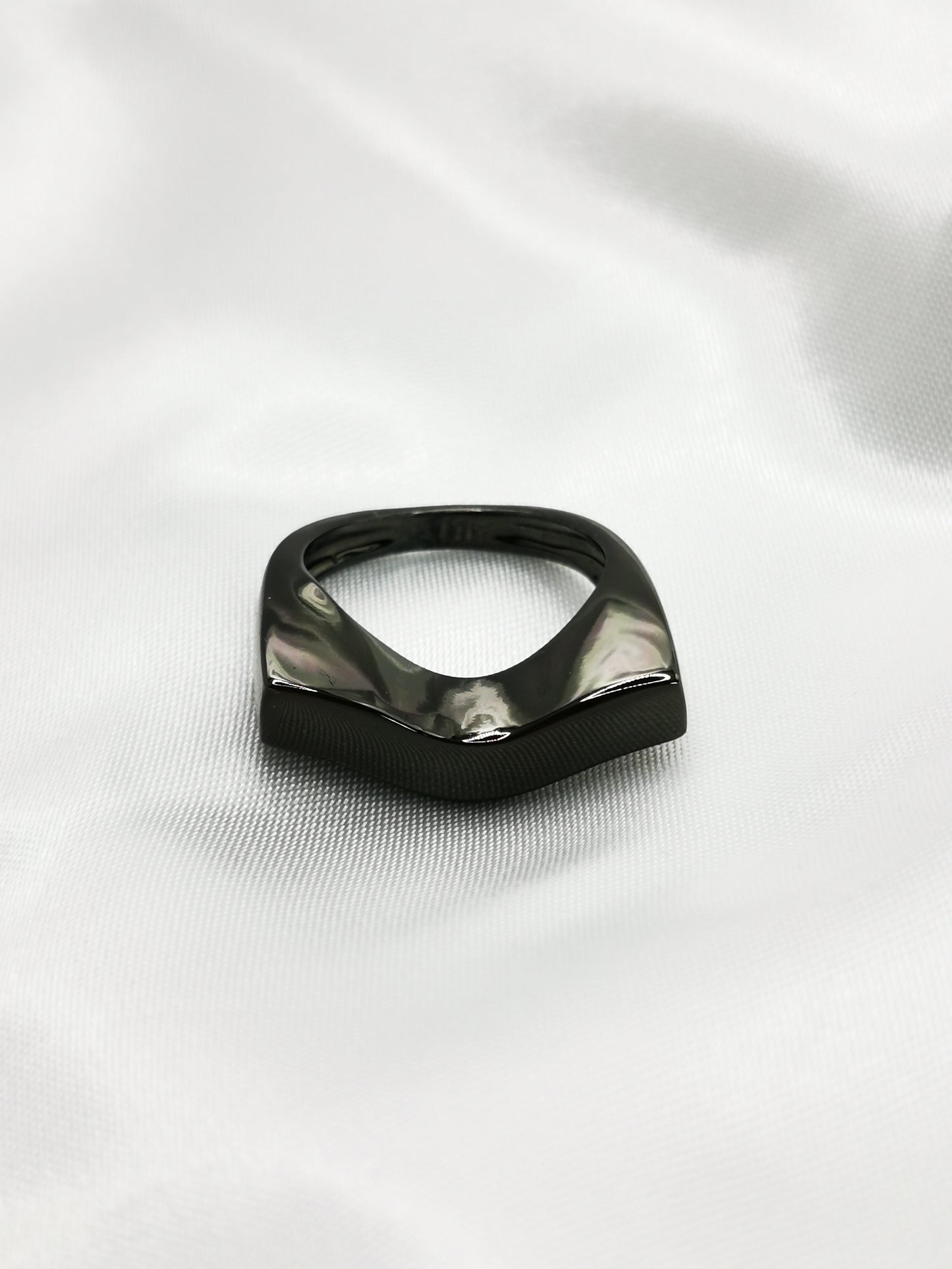 Anillo en rutenio
