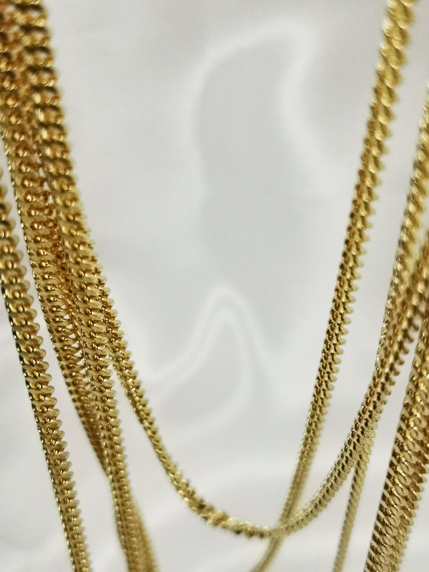 Collar largo múltiple oro