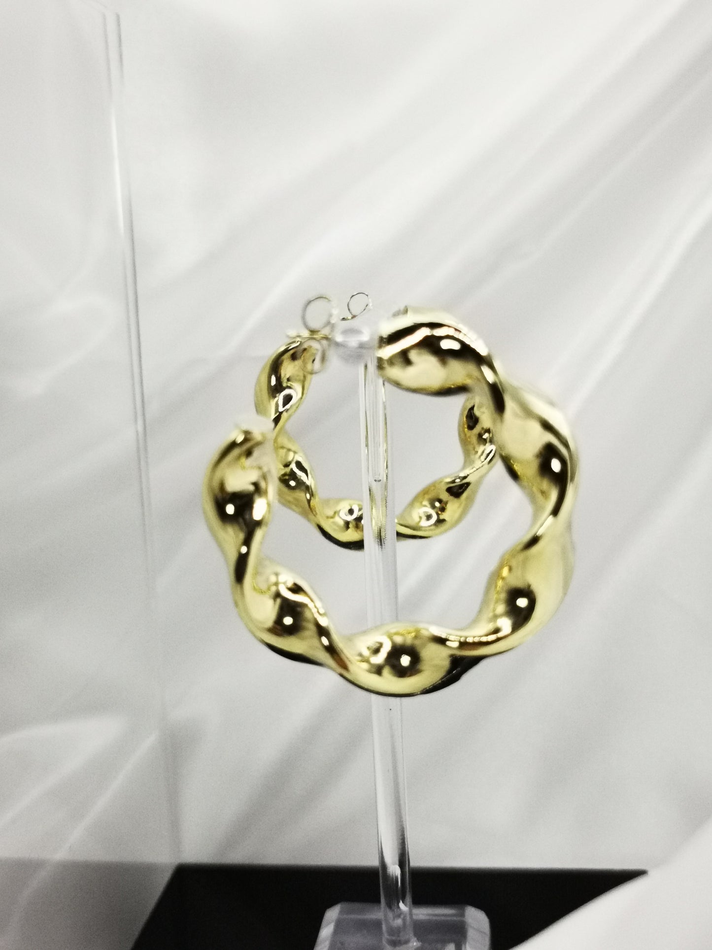 Aros tirabuzón en oro