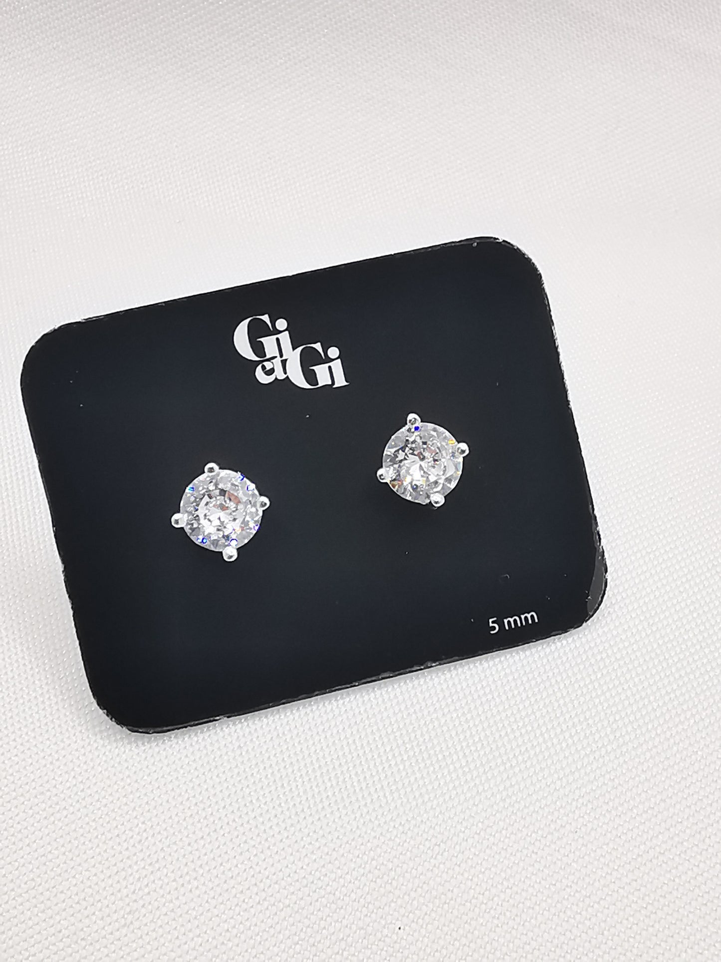 Pendientes dormilonas brillante