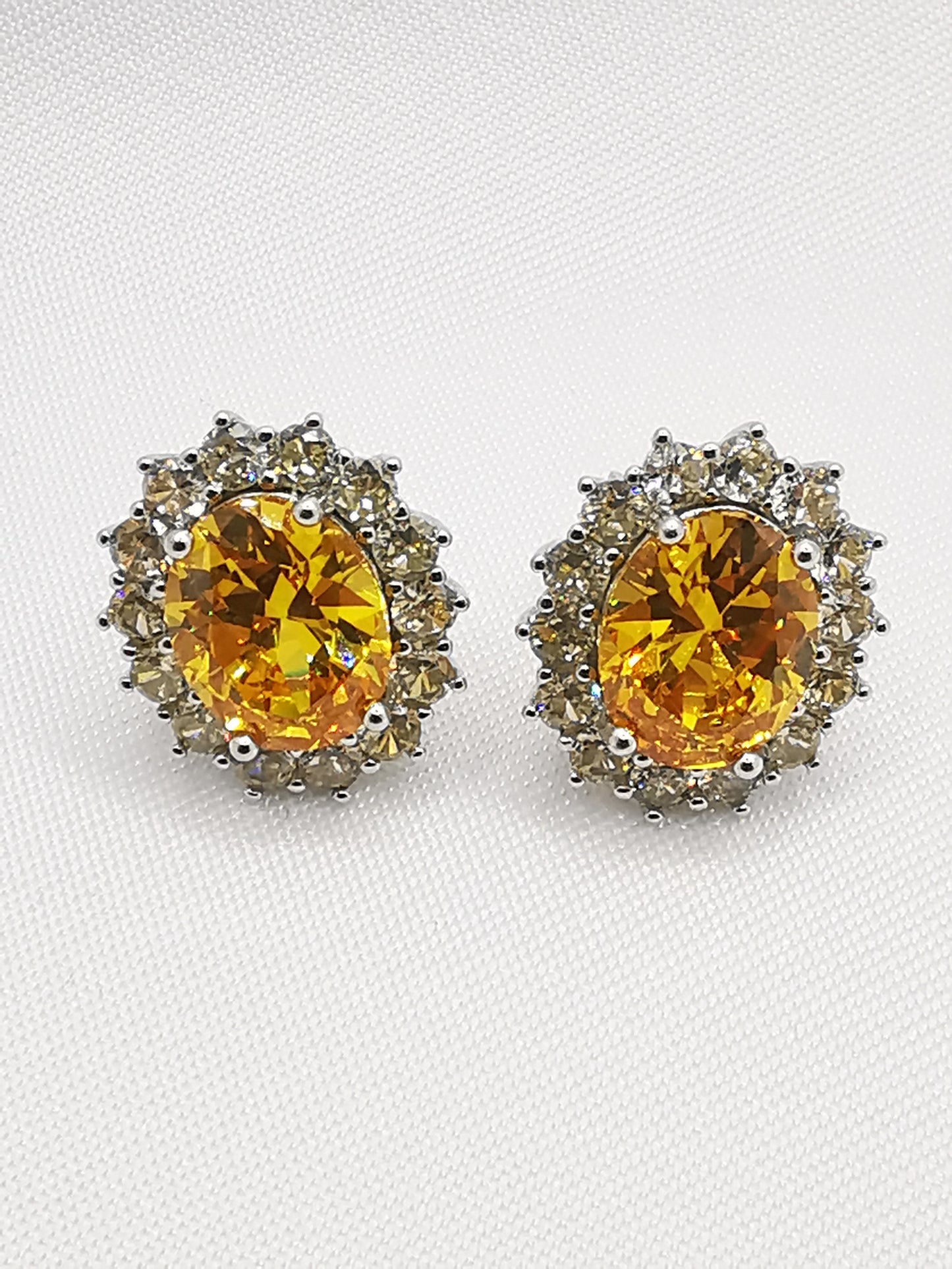 Pendientes rosetón amarillo