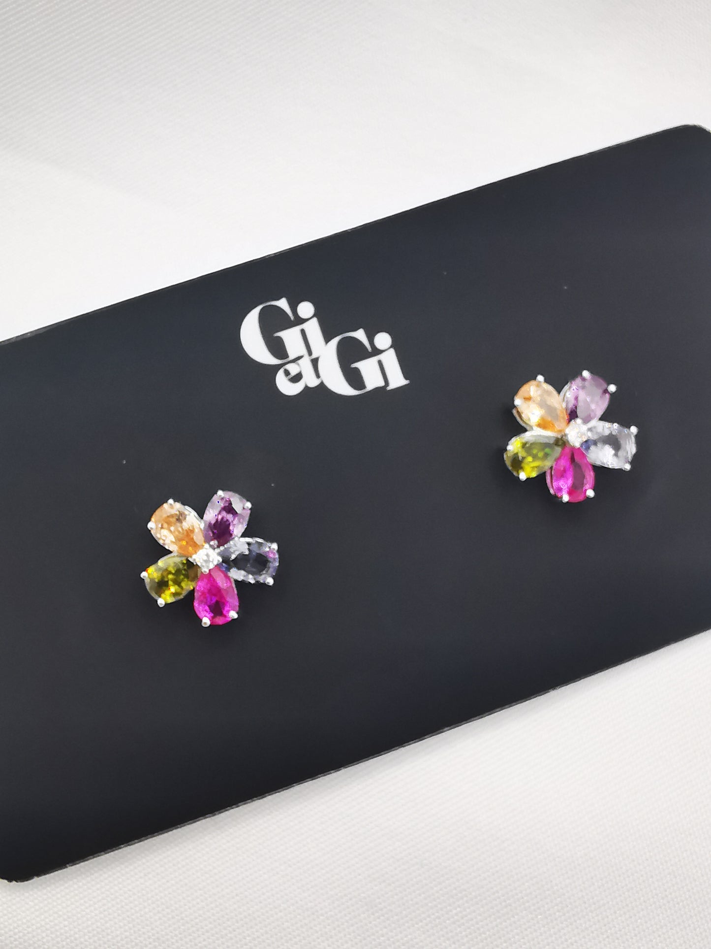 Pendientes flor rainbow en rodio