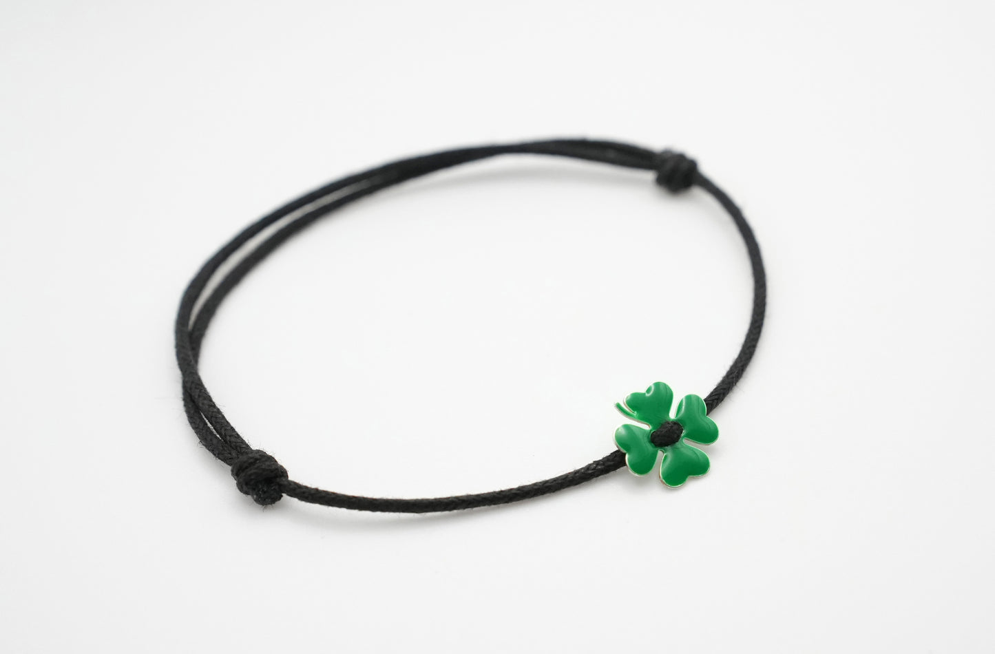 Trébol verde de la buena suerte