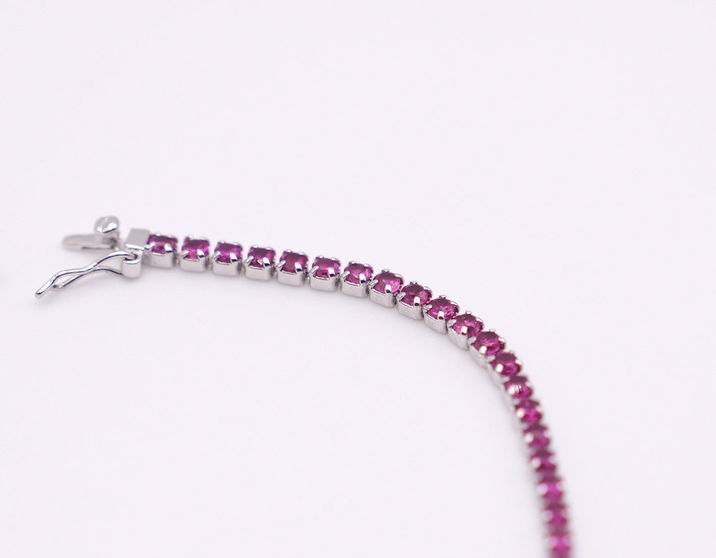 Pulsera rivière en color rubí
