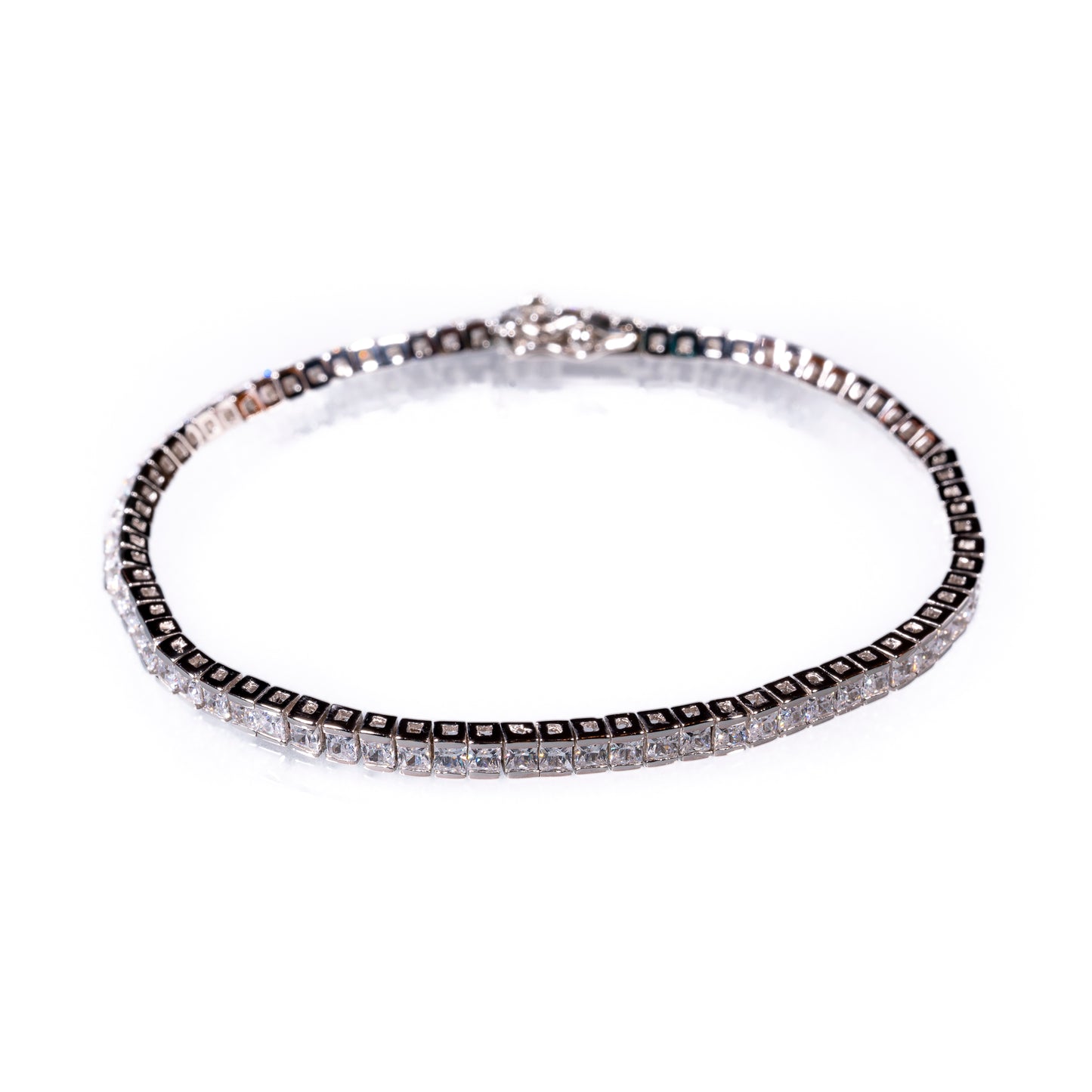 Pulsera rivière con circonitas blancas cuadradas de 2 mm