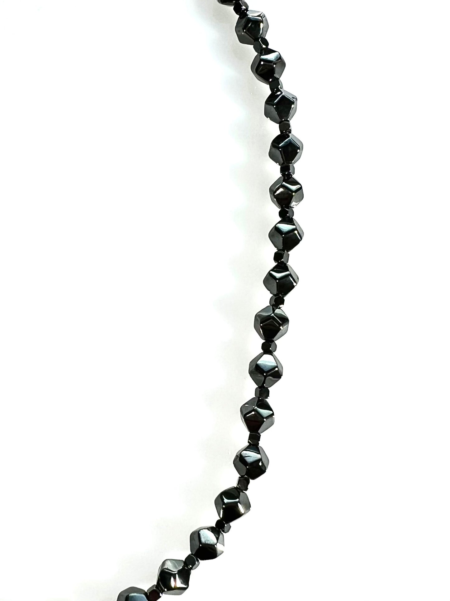 Collar Flor hematites negros