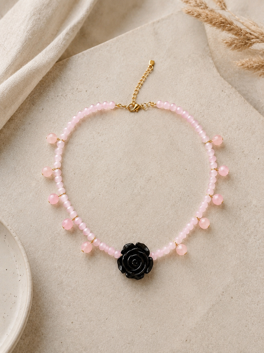 Collar Flor Negra Pink