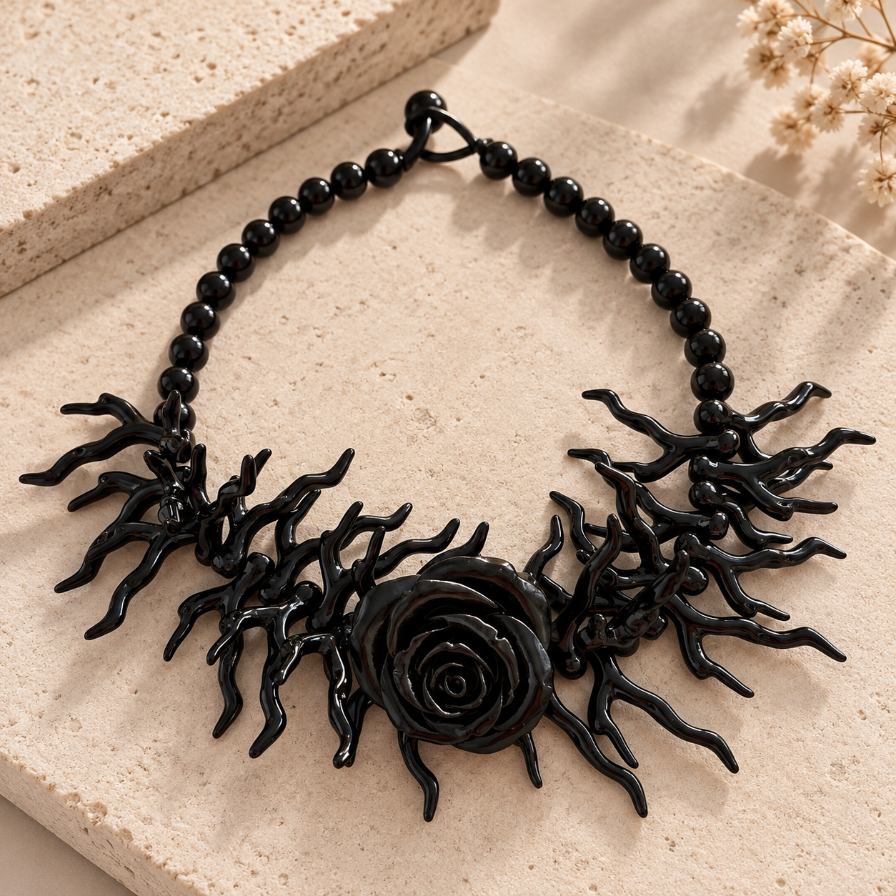 Collar Camelia Nera