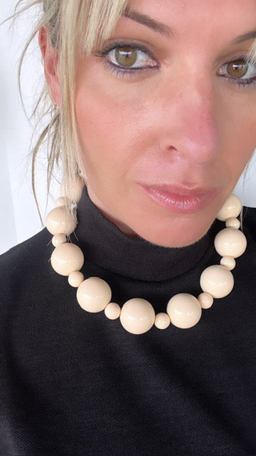 Collar ivory