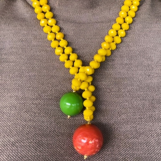 Collar piedra amarilla con 2 bolas en verde y teja