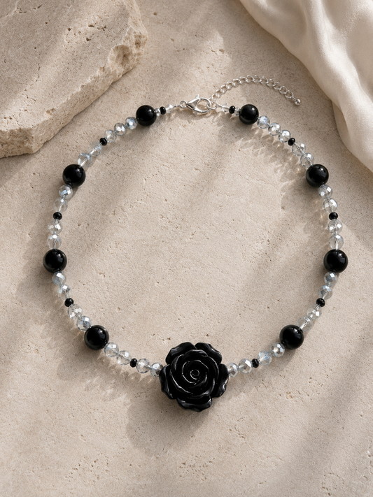 Collar Flor Negra Grey & Ágata