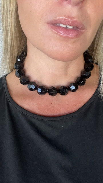 Collar cristallo negro