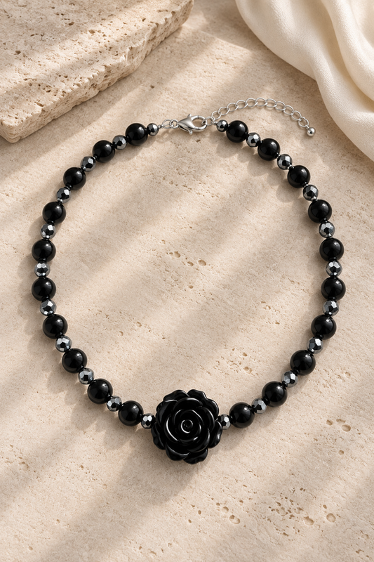 Collar Flor Negra Ágata & Grey