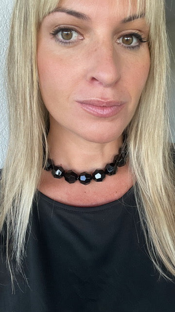 Collar cristallo negro