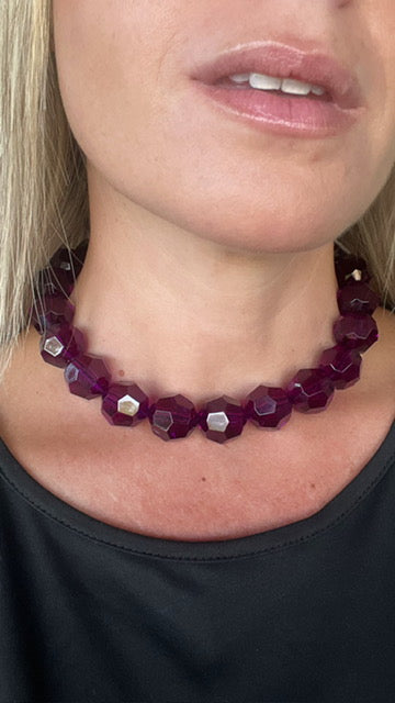 Collar cristallo violeta