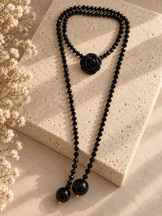 Collar Camelia Black Largo