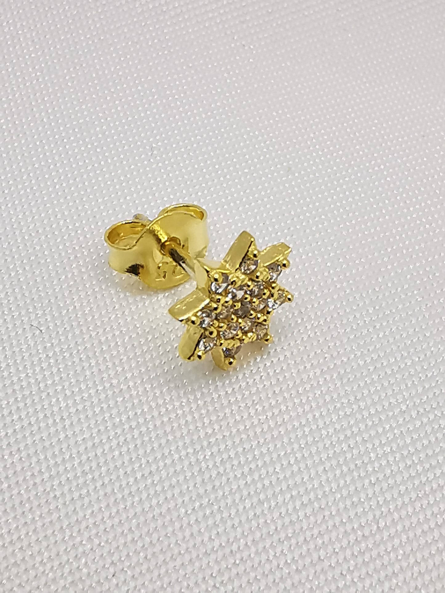 Pendientes dormilonas estrella oro